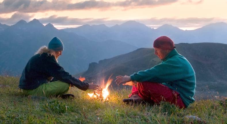 best-camping-kitchen-fire