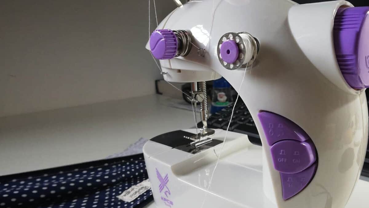 Mini & Kids' Sewing Machines Stitching Fun for Little Ones