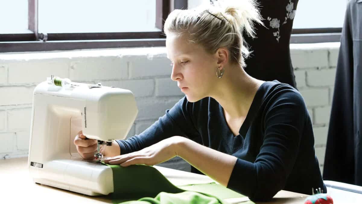 How to Set Up a Sewing Machine A Step by Step Guide